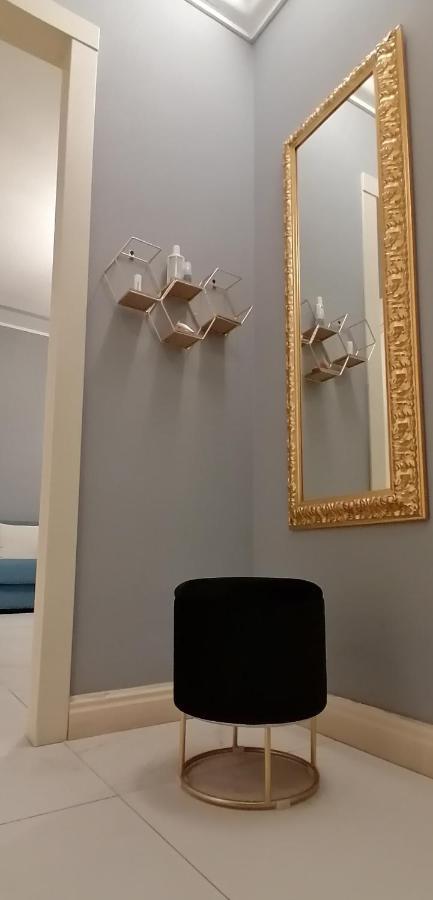 Mercanti Apts Via Passarella Apartamento